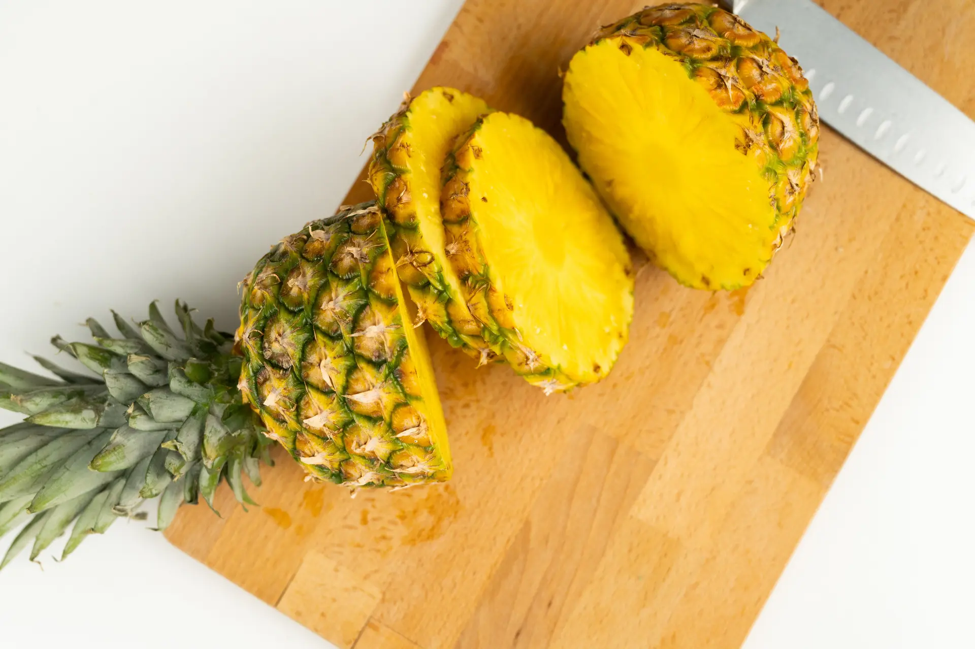 Can Chickens Eat Pineapple? Flesh, Core, Skin, and Canned