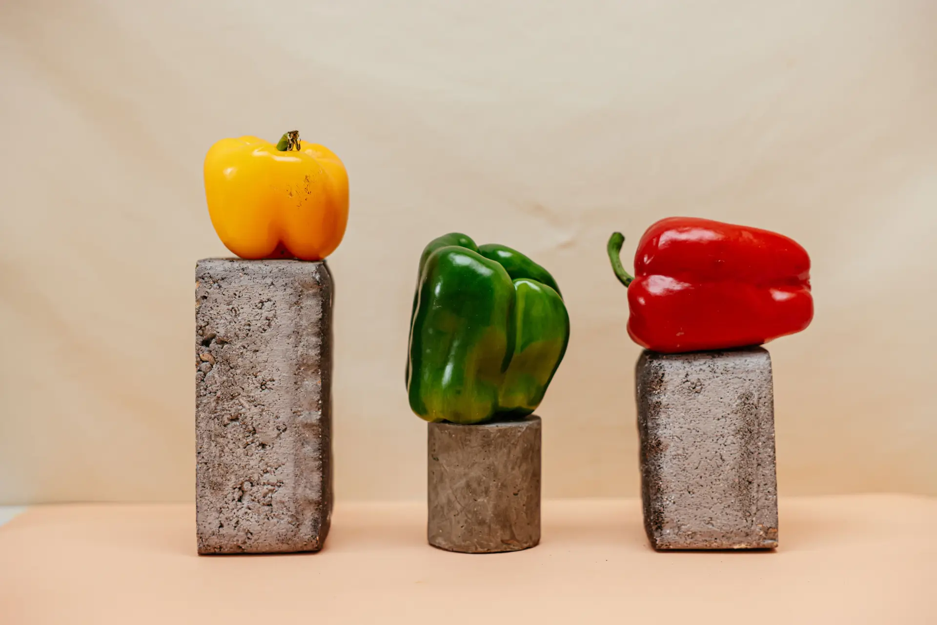 Can Chickens Eat Bell Peppers? Fruit Yes, Plant No