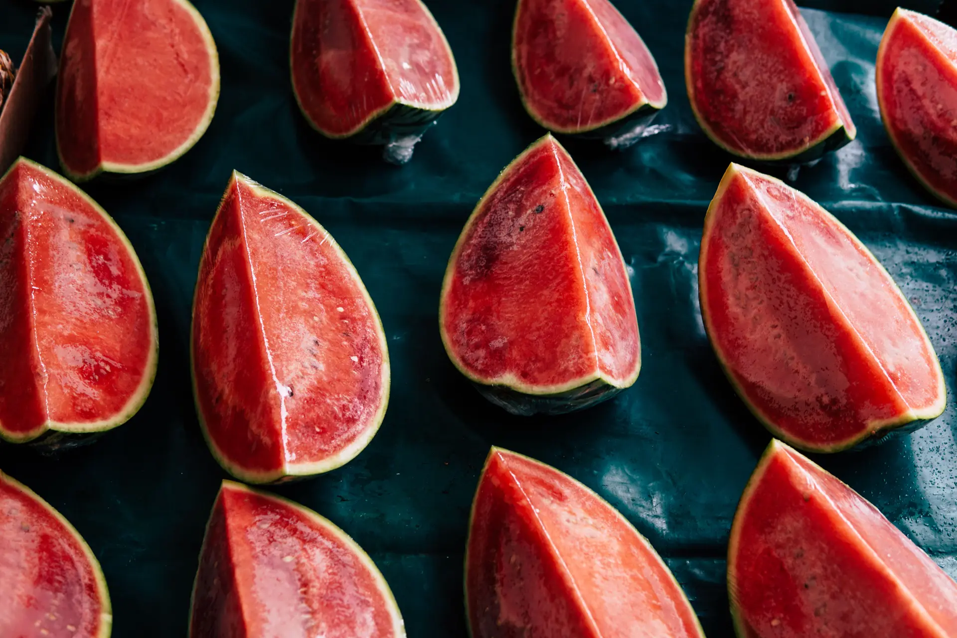 Can Chickens Eat Watermelon? Rind, Seeds, and Hot-Day Tips